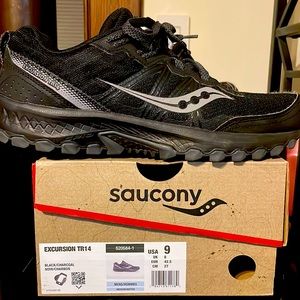 Barely worn Saucony Excursion shoe